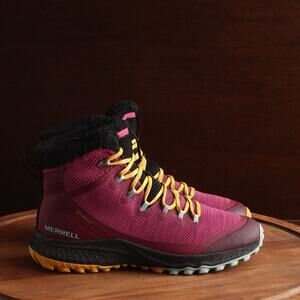Merrell Boots WMS SZ 8.5 Fuchsia Pink Bravada Knit Bluff Polar Waterproof Hiking